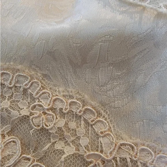 Vintage Rina Đi Montella 2 pc silk suit - Picture 6 of 8